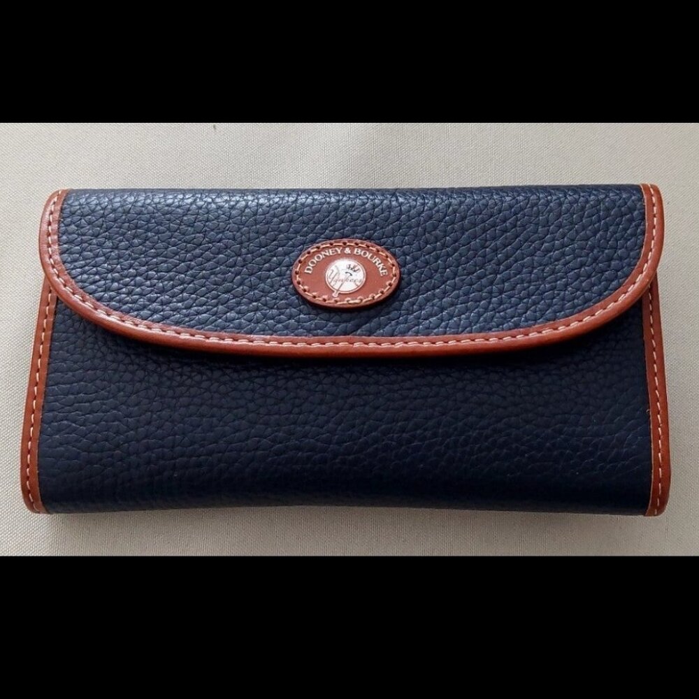 NEW with Tags Doony & Bourke Yankees wallet